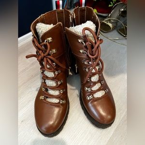 Tommy Hilfiger fur boots